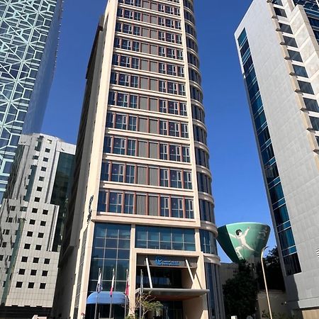 C - Hotel And Suites ドーハ エクステリア 写真